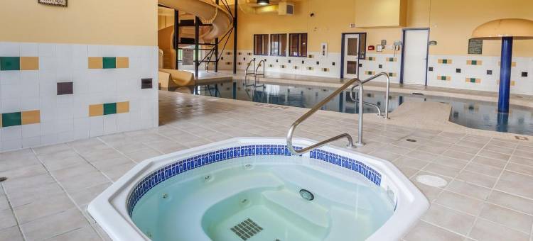 阿默斯特速8酒店(Super 8 by Wyndham Amherst NS)图片