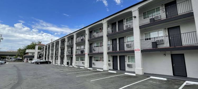 中城酒店 - 贝斯特韦斯特 SureStay 精选酒店(The Midtowner Hotel, SureStay Collection by Best Western)图片