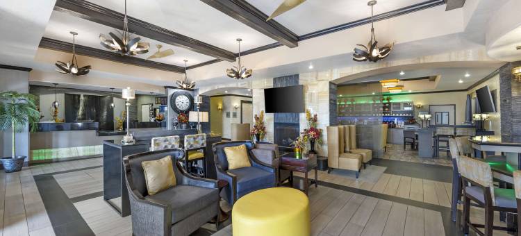 祖母绿贝斯特韦斯特优质套房酒店(Best Western Plus Emerald Inn  Suites)图片