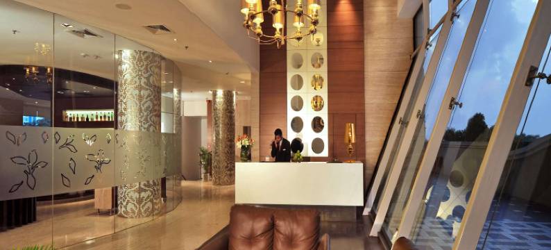 萨诺瓦波蒂科莫耶蒂克科特酒店(Majestic Court Sarovar Portico)图片