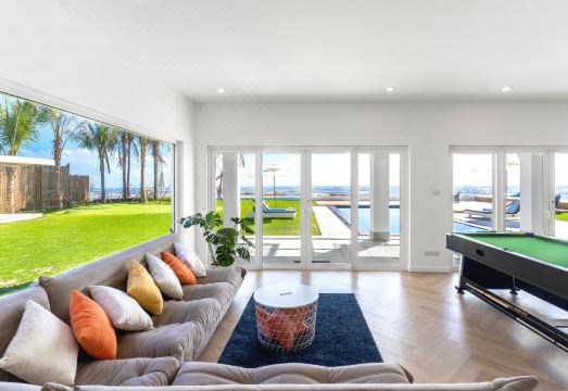 Caribbean beach house Hotel Overview