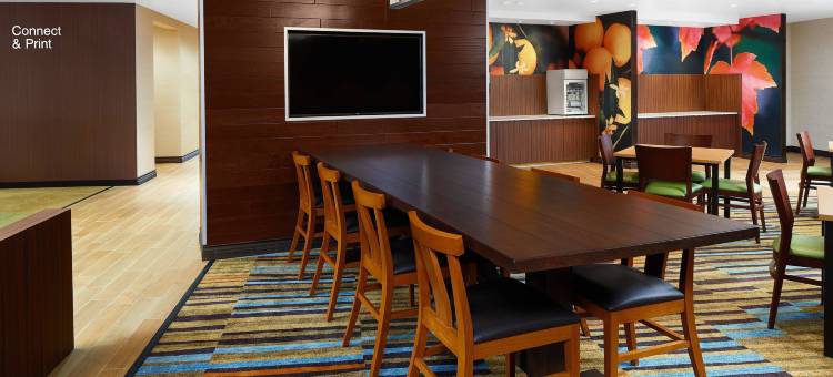 弗雷斯诺优胜美地国际机场万枫酒店及套房(Fairfield Inn & Suites Fresno Yosemite International Airport)图片