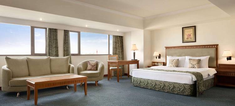 塔什干温德姆华美达酒店(Ramada by Wyndham Tashkent)图片