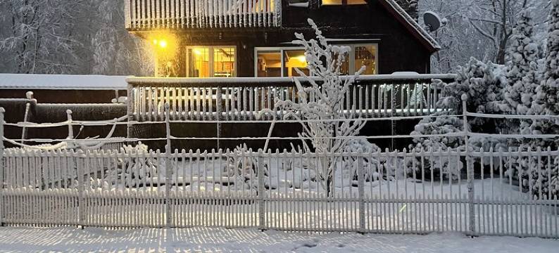 Cozy Lake Escape Near Ski Resort, Game Room Fireplace, Pet Friendly, Fenced Yard图片