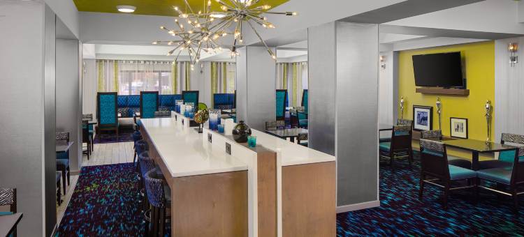 纳什维尔机场欢朋套房酒店(Hampton Inn & Suites Nashville-Airport)图片