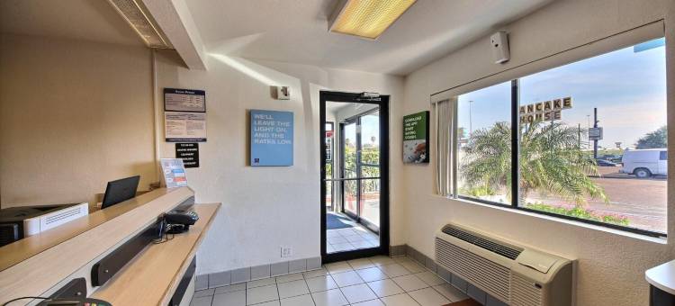 德克萨斯拉雷多 - 南 6 号汽车旅馆(Motel 6 Laredo, TX - South)图片