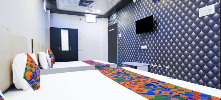 FabHotel 谢里莫蒂宫(FabHotel Shree Moti Palace)图片