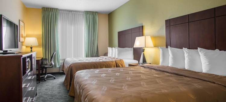 凯艺套房酒店(Quality Inn & Suites Bloomington I-55 and I-74)图片