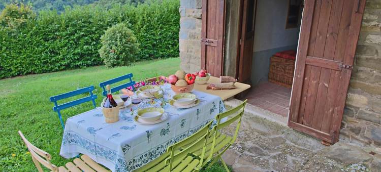 阿佩基奥的带泳池和露台的度假屋(Holiday Home in Apecchio with Pool & Terrace)图片