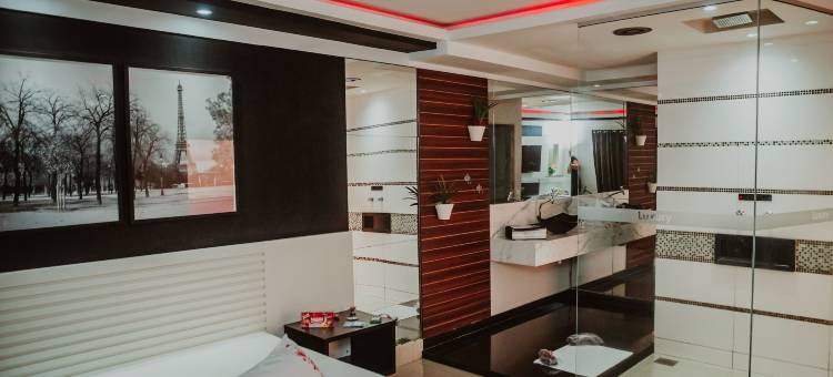 豪华汽车旅馆(Motel Luxury)图片
