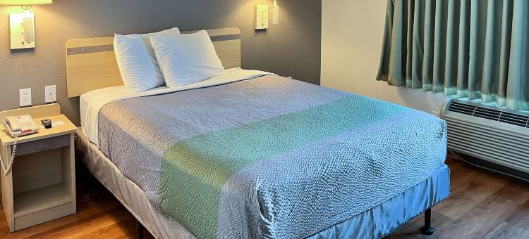 美国加州贝尔蒙特市第六号工作室-旧金山-红木(Studio 6 Belmont, CA  San Francisco - Redwood)图片