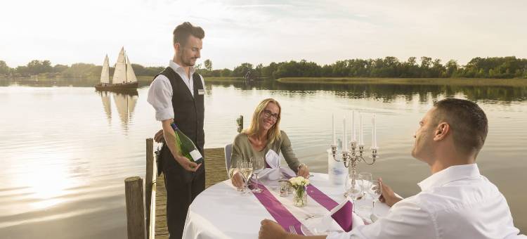 因瑟尔斯库尔豪斯酒店(Kurhaus am Inselsee)图片