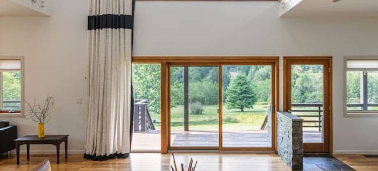 Expansive Valley Views and Cozy Comfort - Stunning Serene Retreat图片