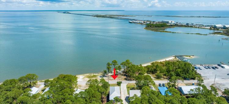 Bayfront Vistas and Private Pool - Spectacular Coastal Retreat图片