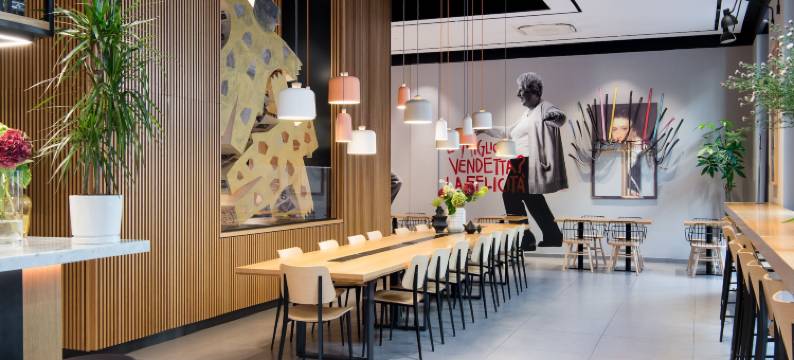 诗人酒店(The Poet Hotel)图片