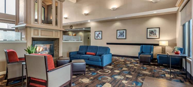华沙舒适套房酒店 - 近 US-30(Comfort Inn & Suites Warsaw Near US-30)图片