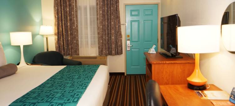 萨利纳斯豪生酒店(Howard Johnson by Wyndham Salinas)图片