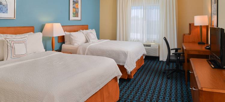 布卢明顿万豪万枫酒店(Fairfield Inn & Suites Bloomington)图片