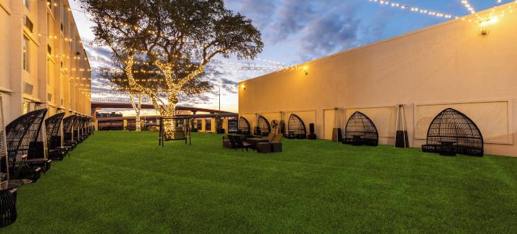 达拉斯沃斯堡机场温德姆华美达酒店(Ramada by Wyndham DFW Airport)图片