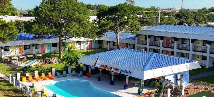 麦科伊酒店 - 艺术，酒精，游泳社会(Hotel McCoy - Art, Libations, Pool Society)图片