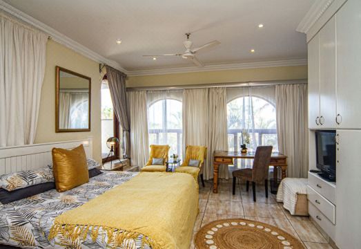 La Loggia Bed and Breakfast Hotel Overview