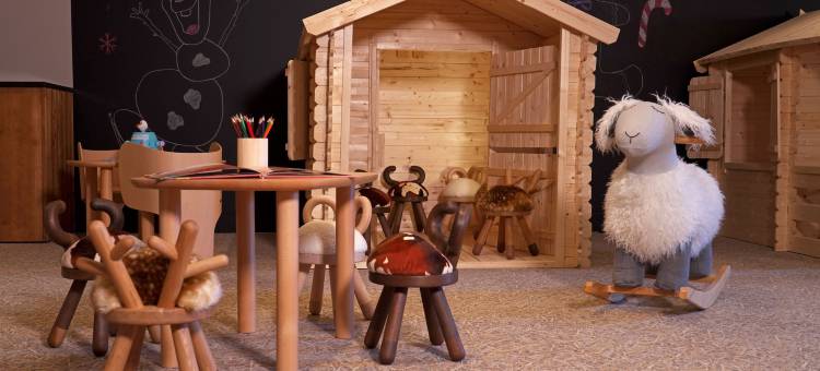 埃克林布兰科维尔酒店(Ecrin Blanc Resort Courchevel - Aquapark)图片