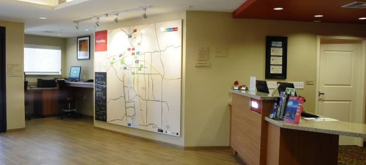 雷丁万豪TownePlace Suites 酒店(TownePlace Suites Redding)图片