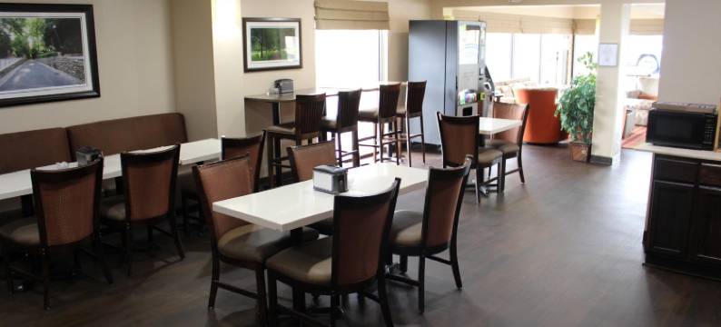 林奇堡大学附近罗德威旅馆(Rodeway Inn Lynchburg Near University)图片