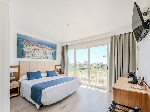 阿布里尔霍斯潘迪姆酒店