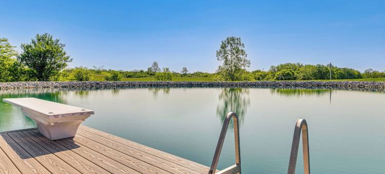 精美的哈格斯敦家与甲板和凉亭！(Exquisite Hagerstown Home with Deck & Gazebo!)图片