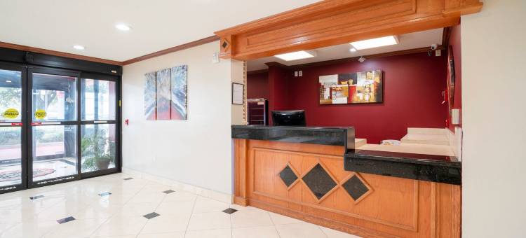 OYO Townhouse Houston Airport North图片