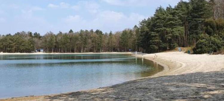 曼廷厄自然保护区附近的度假屋(Holiday Home Mantinge Near Nature Reserve)图片