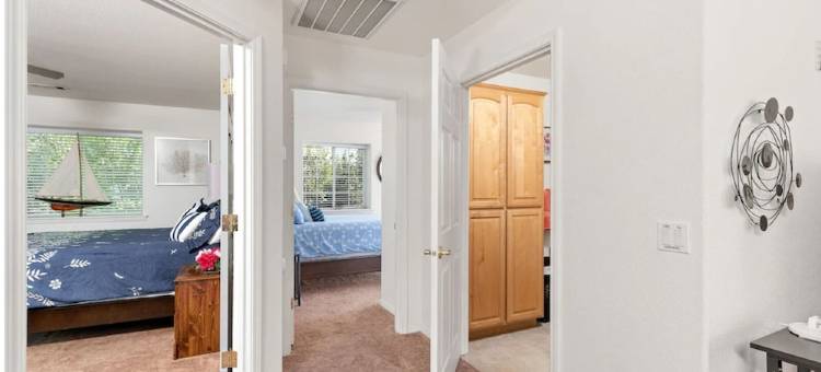 WE ARE A CHARMING DUPLEX/ 2 HOMES 4 BEDROOM 4 BATH /2 GARAGES +EV图片