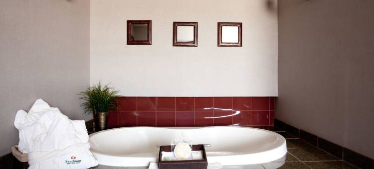 卡尔加里西套房桑德曼酒店(Sandman Hotel & Suites Calgary West)图片