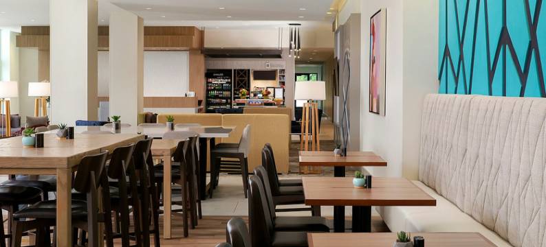 格瑞普凡恩银湖路口希尔顿花园酒店(Hilton Garden Inn Grapevine at Silverlake Crossings)图片