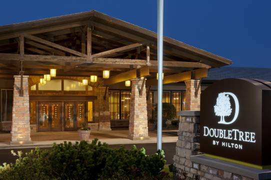 利伯蒂维尔-芒德莱恩希尔顿逸林酒店(DoubleTree by Hilton Hotel Libertyville - Mundelein)