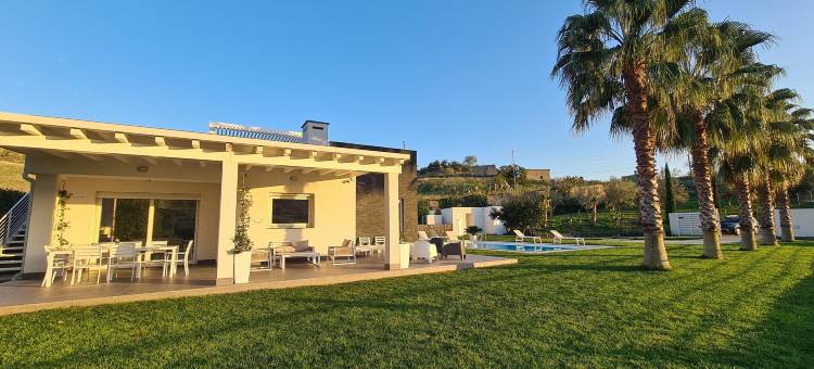 Holiday Home in Leonforte with Private Pool图片