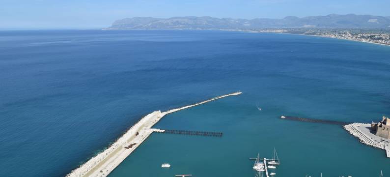 Villa in Valderice with Pool and Garden图片