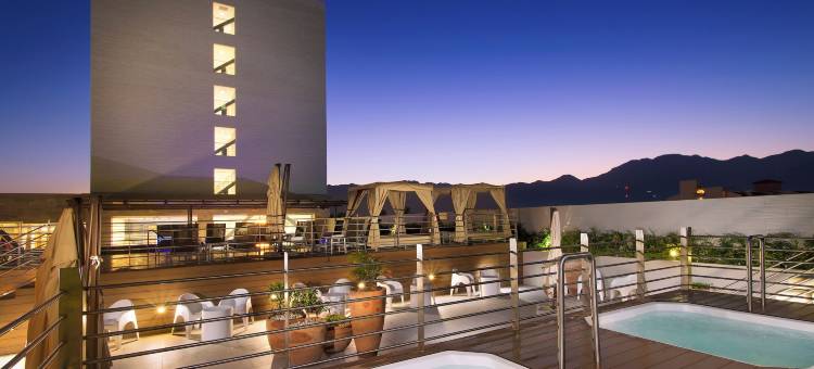 瓦拉塔港岛屿菲耶斯塔旅馆(Fiesta Inn Puerto Vallarta Isla)图片