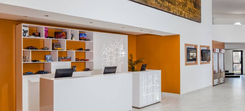 萨尔蒂洛嘉年华酒店(Fiesta Inn Saltillo)图片