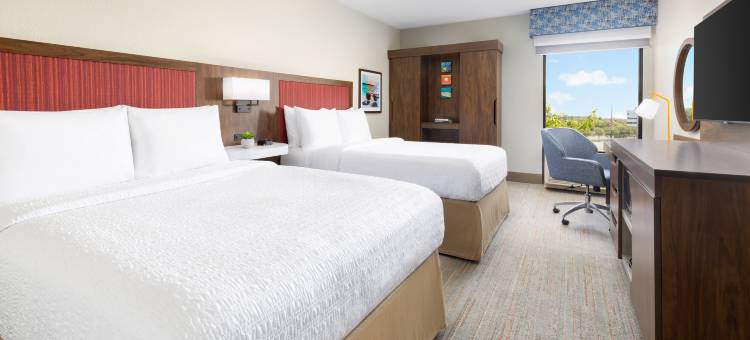 长岛艾兰迪尔欢朋酒店(Hampton Inn Long Island/Islandia)图片