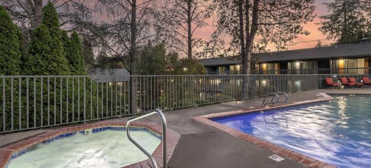 贝斯特韦斯特波特兰西比弗顿酒店(Best Western Portland West Beaverton)图片