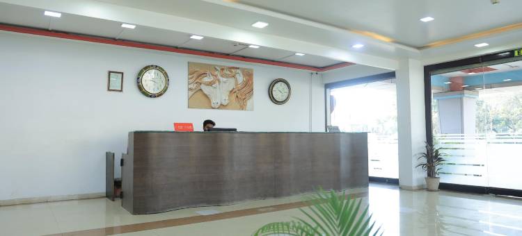 锡尔瓦萨乌特卡什酒店(Utkarsh Hotel)图片