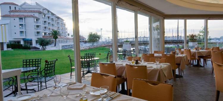 和歌山游艇城大酒店(Wakayama Marina City Hotel)图片