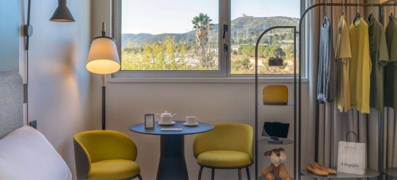 宜必思巴塞罗那维拉德塞斯机场酒店(Ibis Barcelona Aeropuerto Viladecans)图片