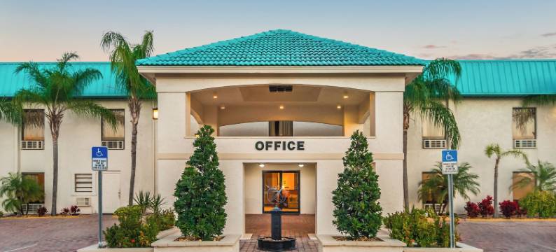 Lakeshore Resort and Marina图片