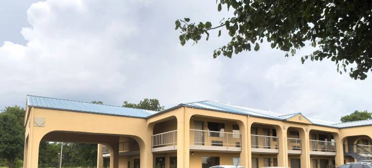 布莱斯维尔I55 Capital O 鹿田客栈(Deerfield Inn by Capital O Blytheville AR I55)图片
