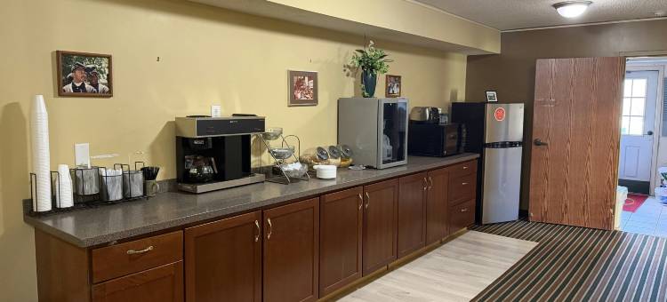 印第安纳罗克维尔皇家酒店by Hotel O(Royal Inn Rockville in by Hotel O)图片