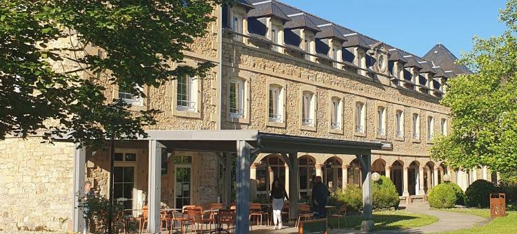 Logis Hotel l'Hôtel des Bains - Salles-la-Source图片