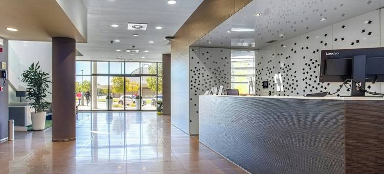 塞尔科蒂尔霍拉塔法拉酒店(Sercotel Hola Tafalla)图片